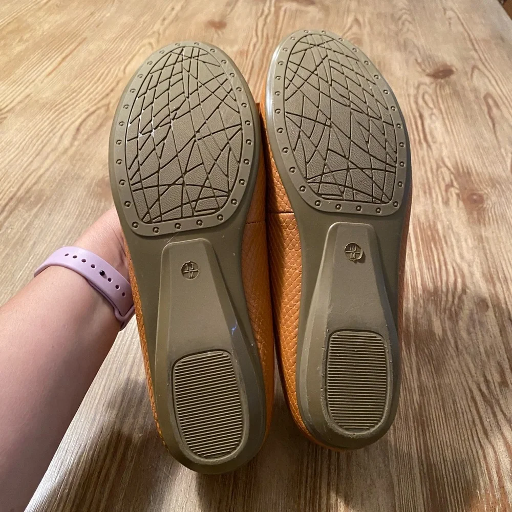 GOLD TOE WARM CARAMEL COMFORT BALLET FLATS SIZE 10M LIKE NEW! FAUX LEATHER FALL